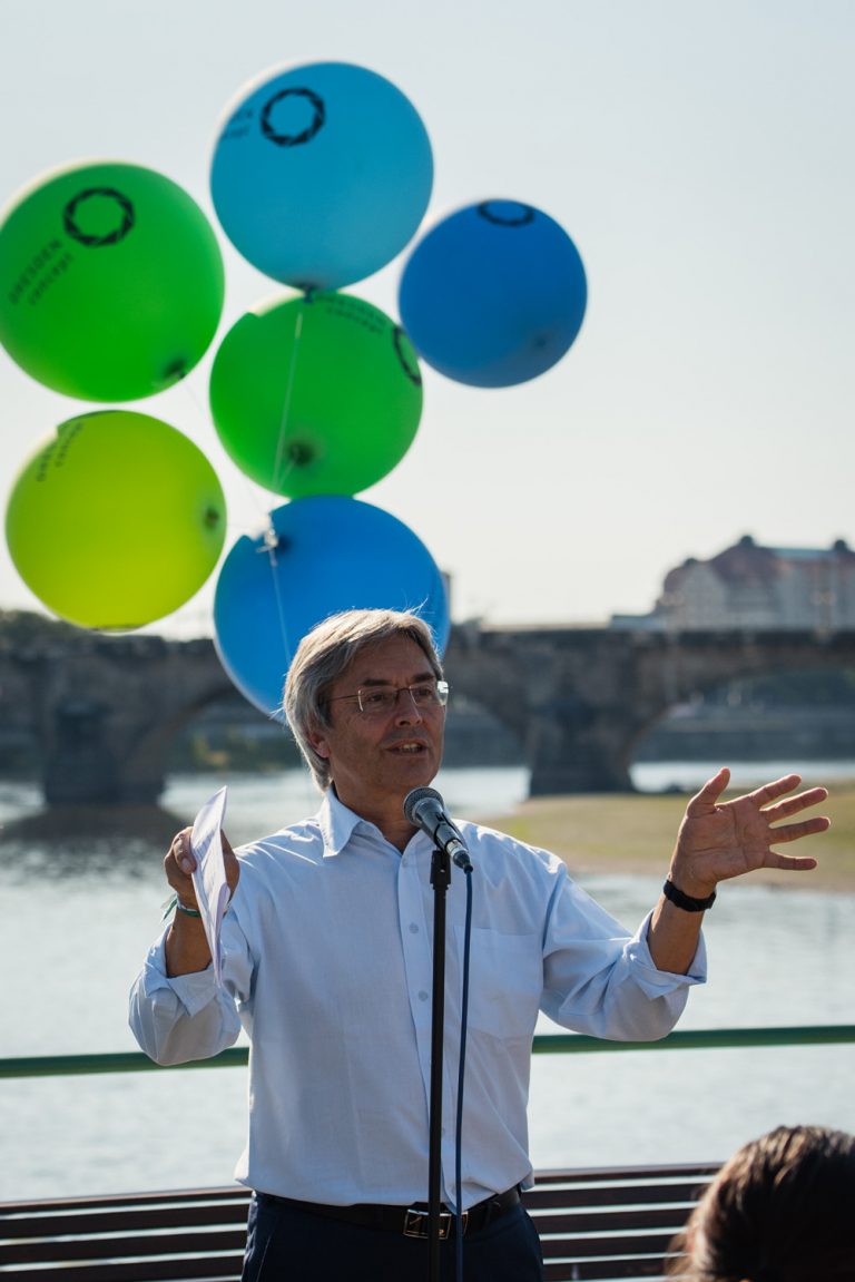 Prof. Hans Müller-Steinhagen bei der Wissenschaftsfahrt 2019 / Englisch: Prof. Hans Müller-Steinhagen at the Science Tour 2019